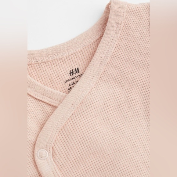 H&M Waffle Knit Wrapover Short Sleeve Bodysuit, Shorts & Hat Set in Blush Pink - Picture 2 of 10